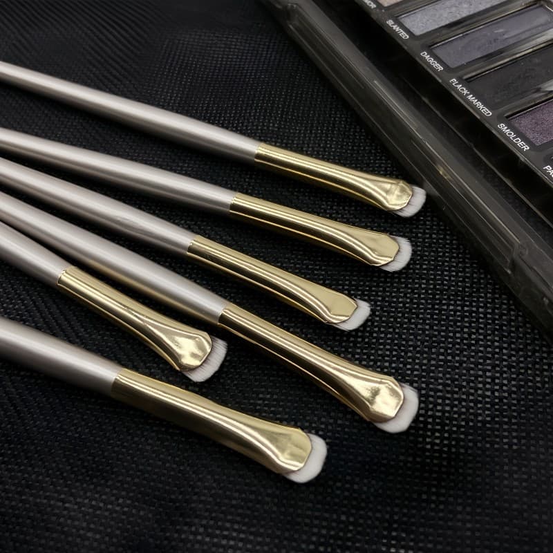 Eyeliner Brush Moon Shape Eye Detail Brush
