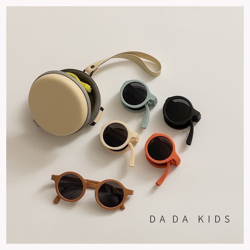 Children's fashionable handheld portable sunglasses 2