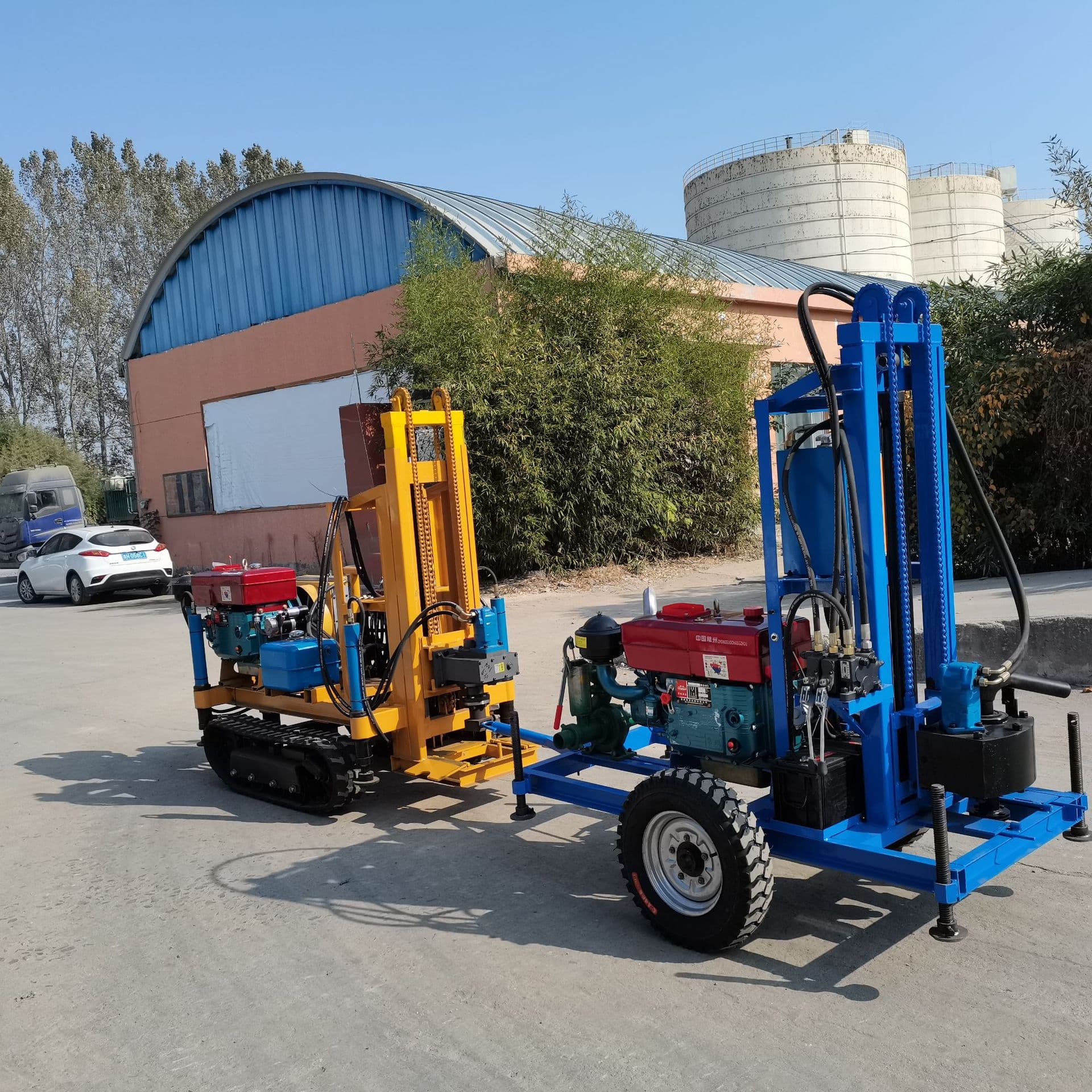 Traveling diesel hydraulic telescopic water well drilling rig Electric fully hydraulic drilling rig 150m household well drilling rig 2