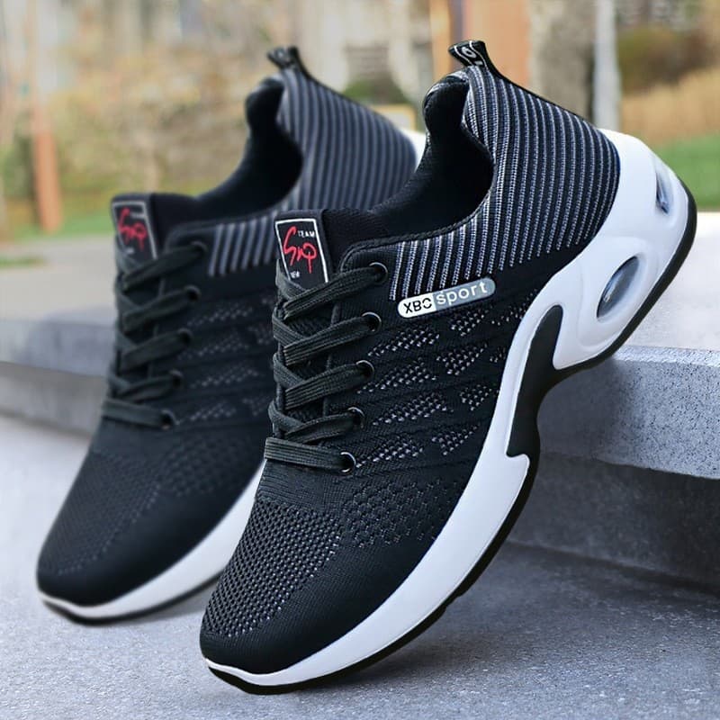 Shoes for men spring cross-border sneakers men's lace-up large size running shoes fly-knit breathable non-stinky feet sneakers