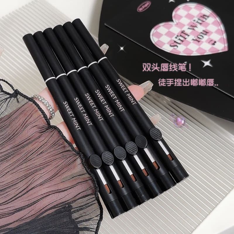 Double-sided three dimensional lip pencil, contouring 1