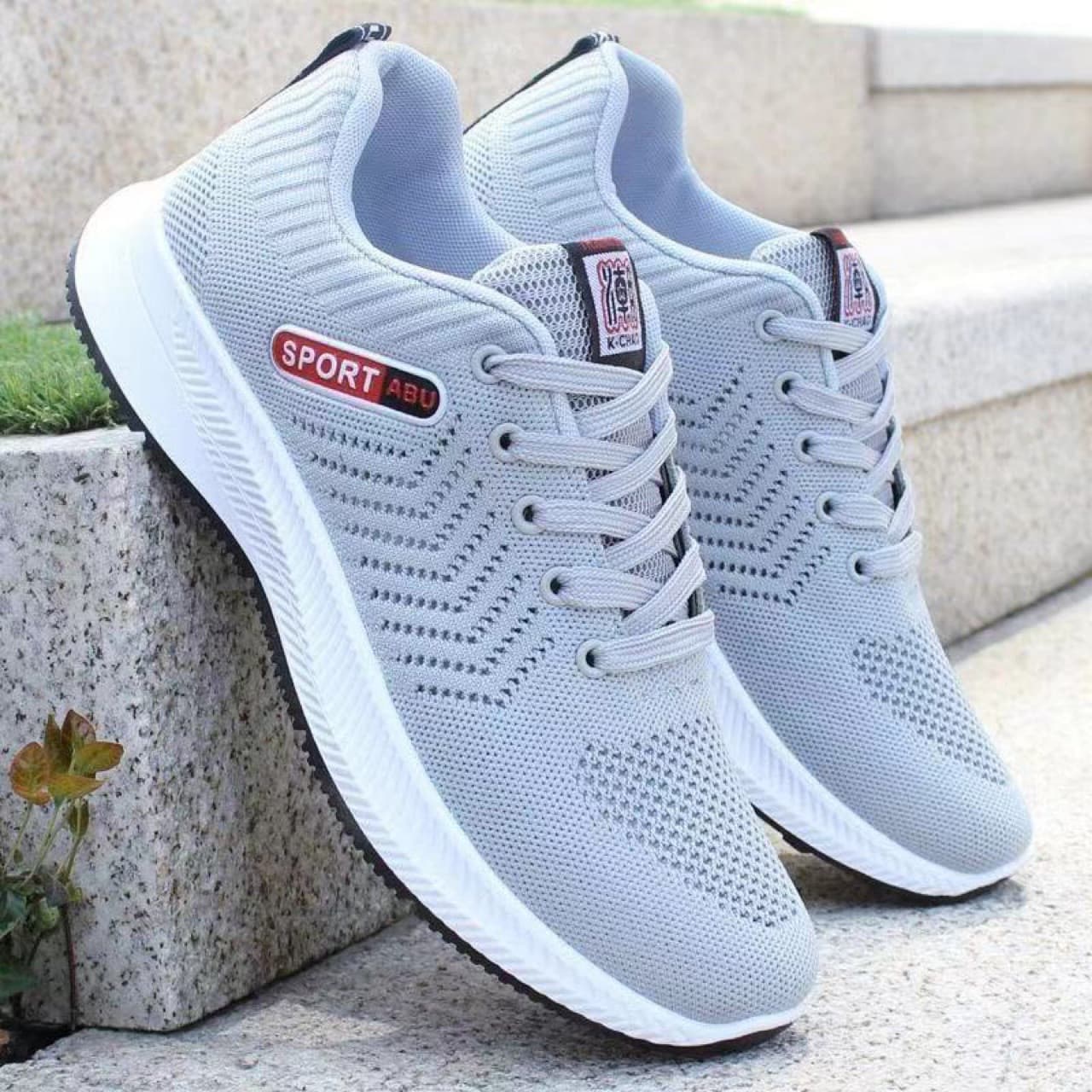(Wholesale), autumn comfortable breathable fashionable wear-resistant running sneakers for leisure, autumn season 2025, made with flyknit technology 2