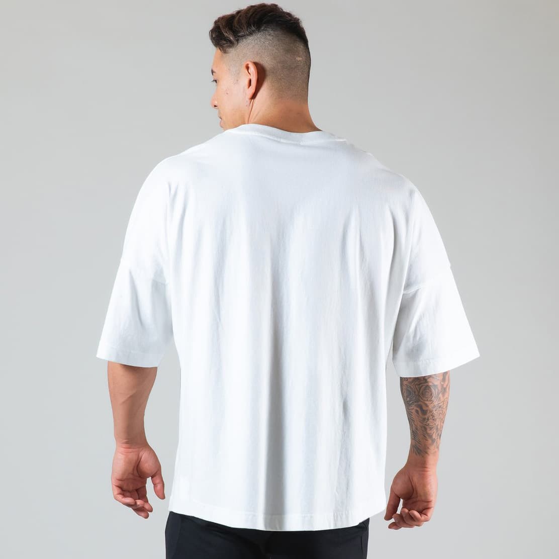 Sports summer T-shirt with a round collar for leisure for gym, for running, with short sleeve 4