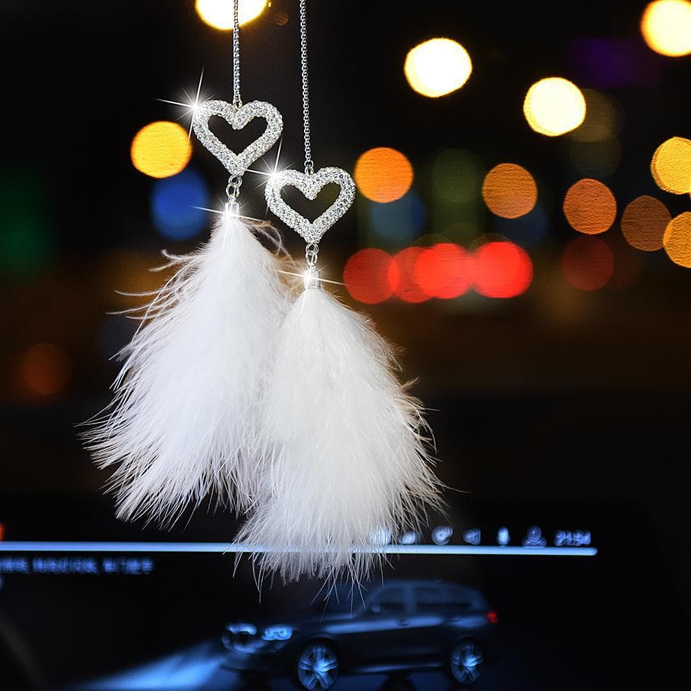 Car pendant 2025 new high-end love feather women's car decoration women's feather internet celebrity car interior car decoration hanging decoration 2