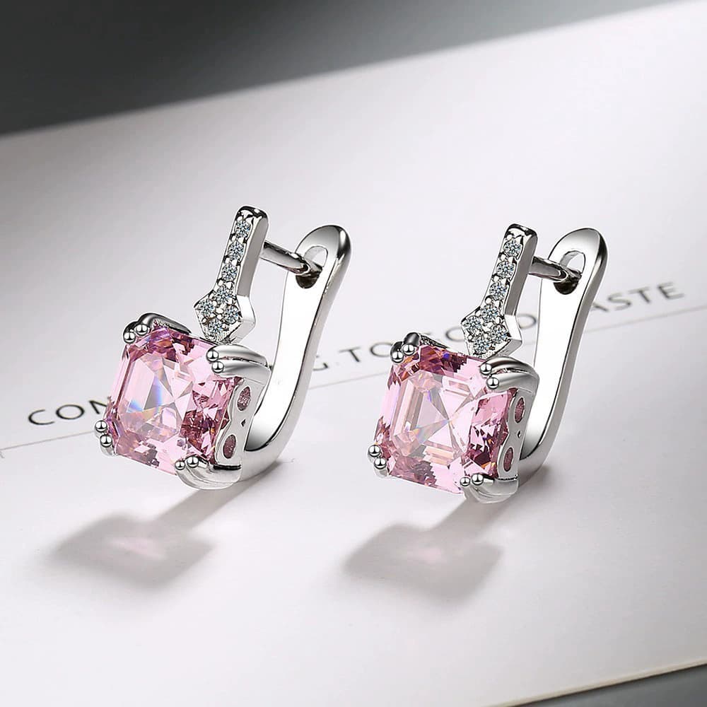 Square geometric design fashionable earrings with zircon, European style, high-quality style, simple and elegant design, internet celebrity 3