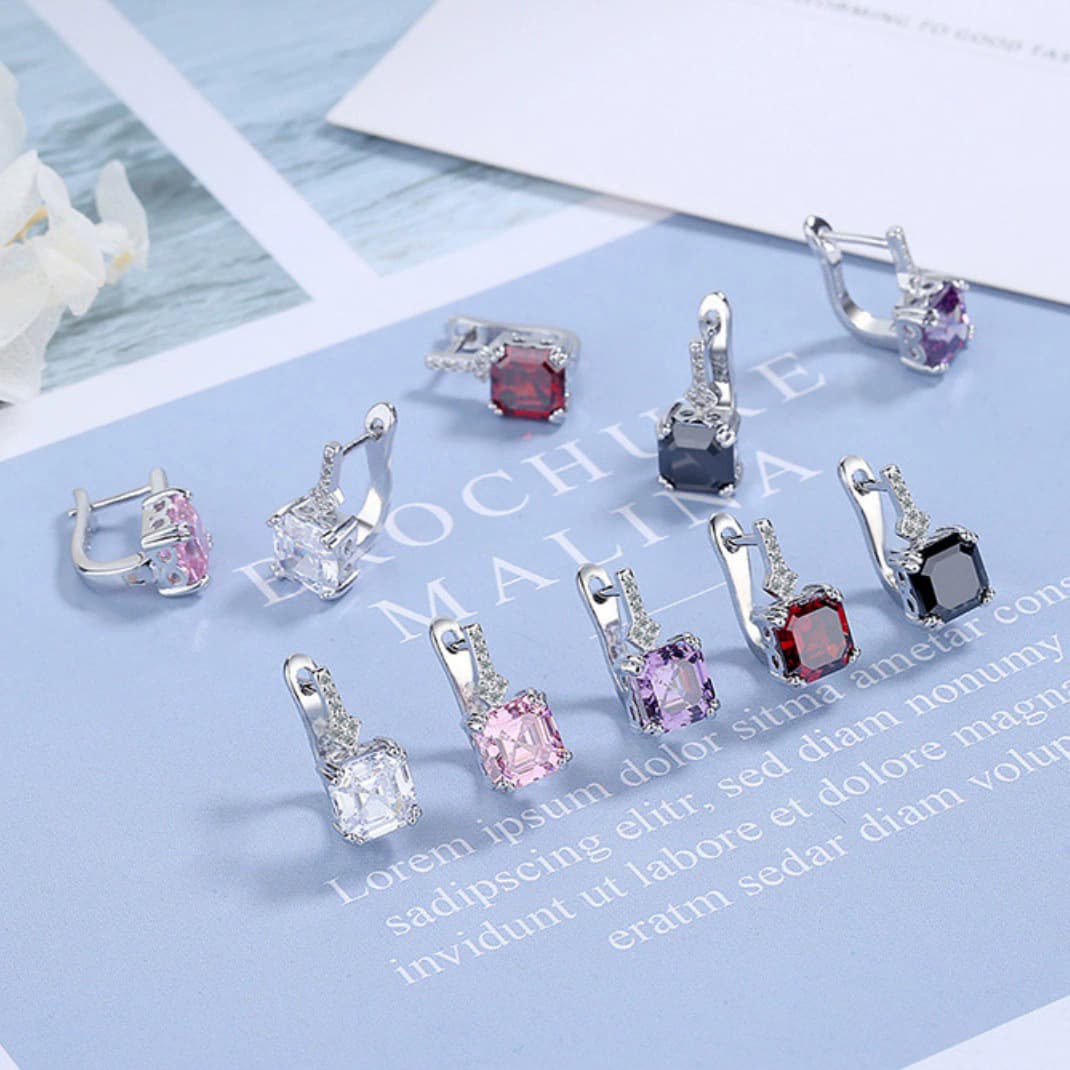 Square geometric design fashionable earrings with zircon, European style, high-quality style, simple and elegant design, internet celebrity 1