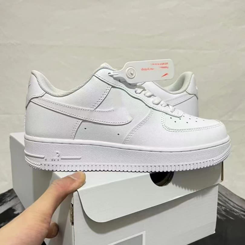 AF1 Air Force One High-Top Leather Sneakers for Men and Women 1