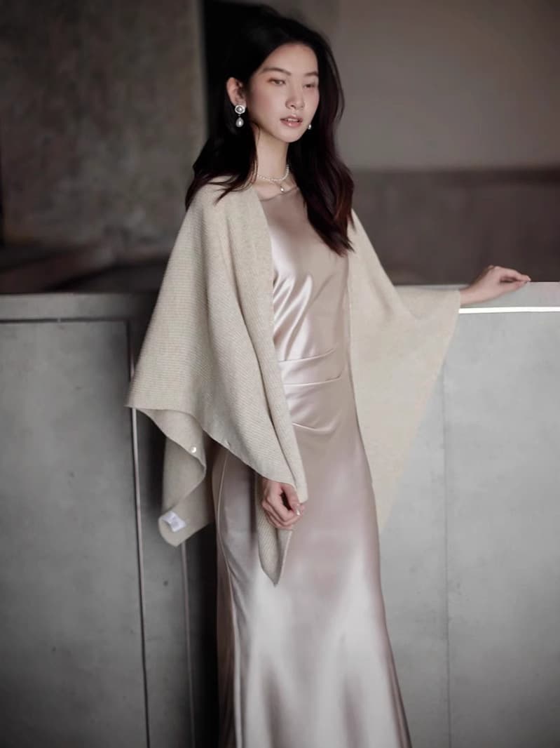 Golden evening dress, hip-accented 5