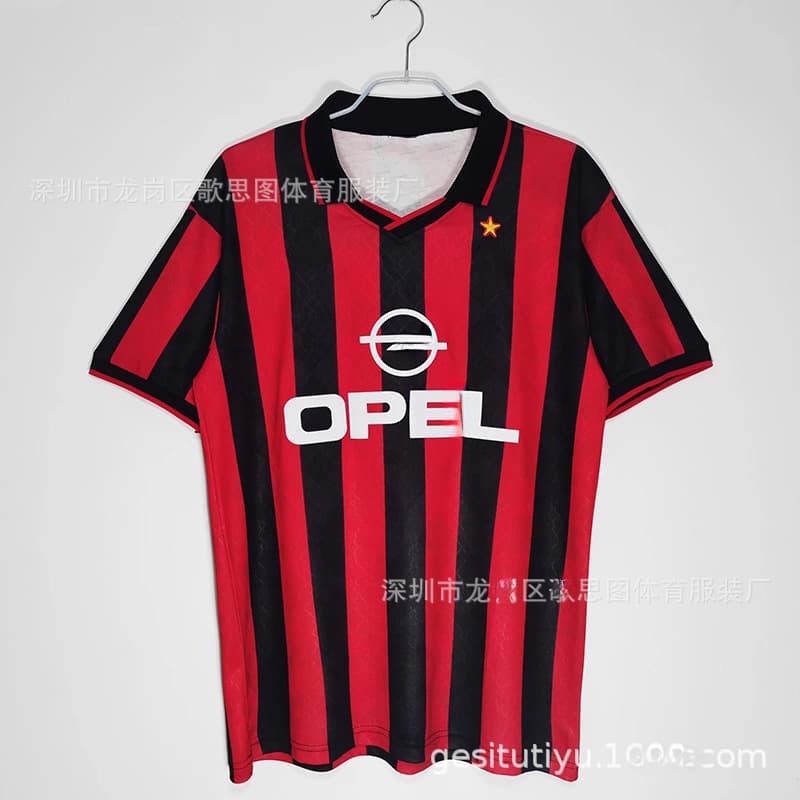 Football Services A retro version of AC Milan team jersey Football Jersey home Ronaldo card