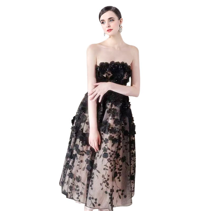Three dimensional dress, tube top, french style, flowered, with embroidery 5