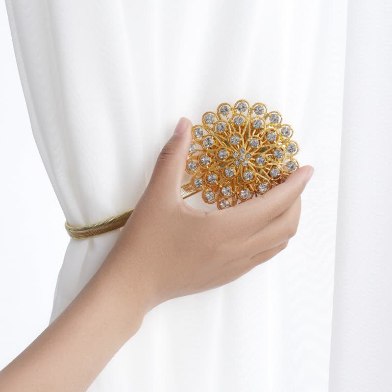 Peacock screen spring metal buckle curtain tie decorative curtain buckle punch-free hook wall hook magnet strap wholesale 2