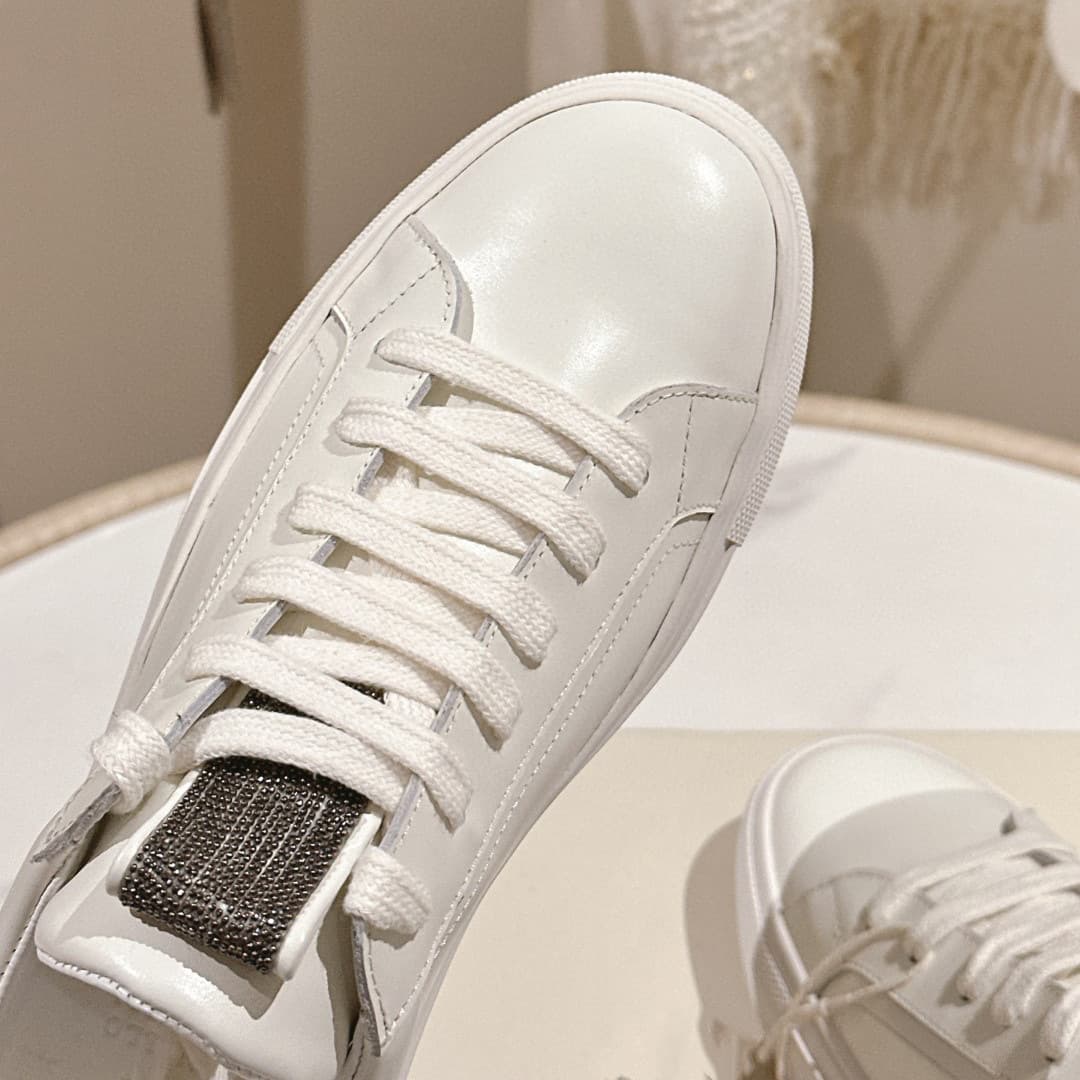 Fashionable white sneakers flat handmade, women's beaded bracelet, sports running sneakers, Italy 4