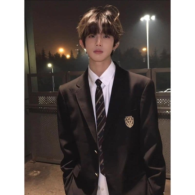 Japanese school skirt, uniform, classic suit for students 3