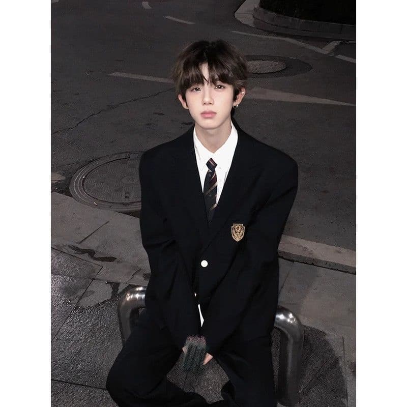 Japanese school skirt, uniform, classic suit for students 4