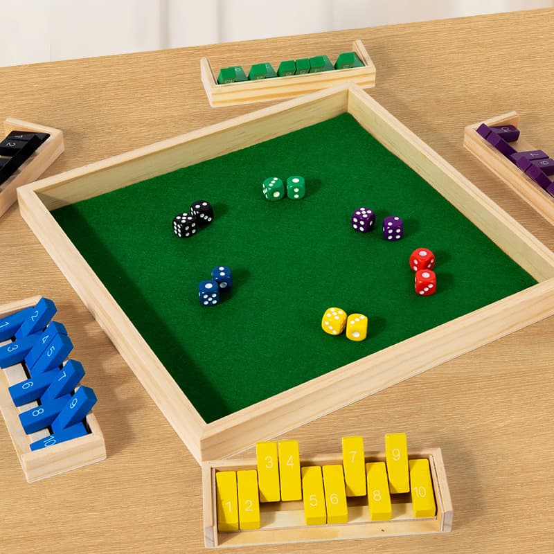 Cross-border new product Farkle Dice Game Dice Puzzle Board Wooden Toy Game 3