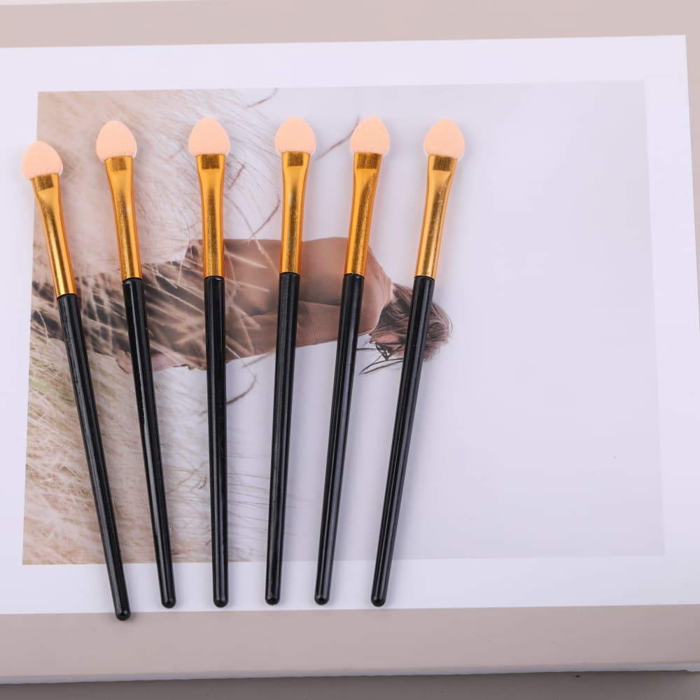 Latex sponge eye shadow stick long pole single head two-color heart-shaped eye shadow brush beginner eye brush beauty tools wholesale 4