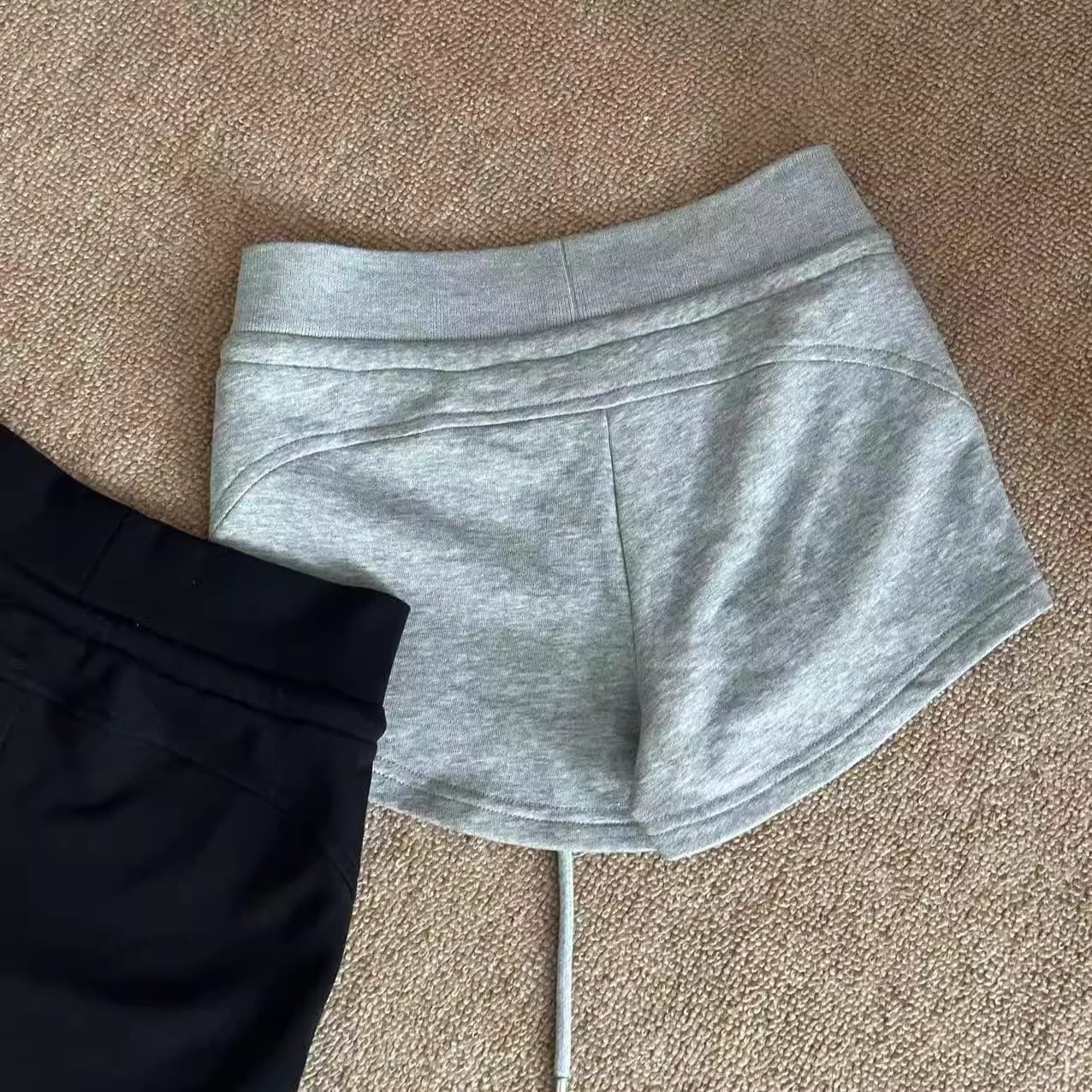 Sports shorts, black trousers, drawstring, loose straight fit 3