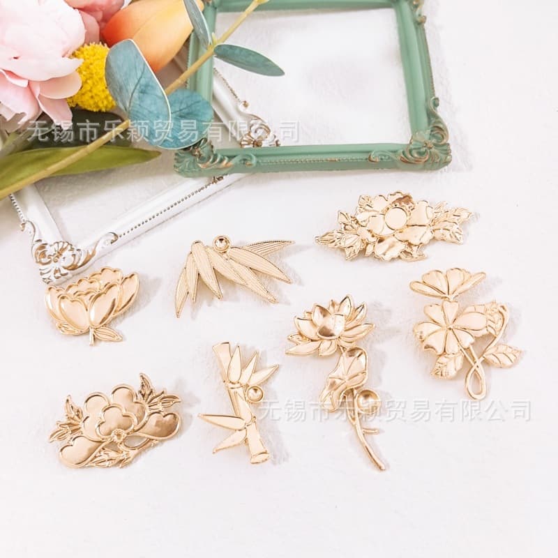 Brooch handmade, pin, accessories, DIY, flowered 3