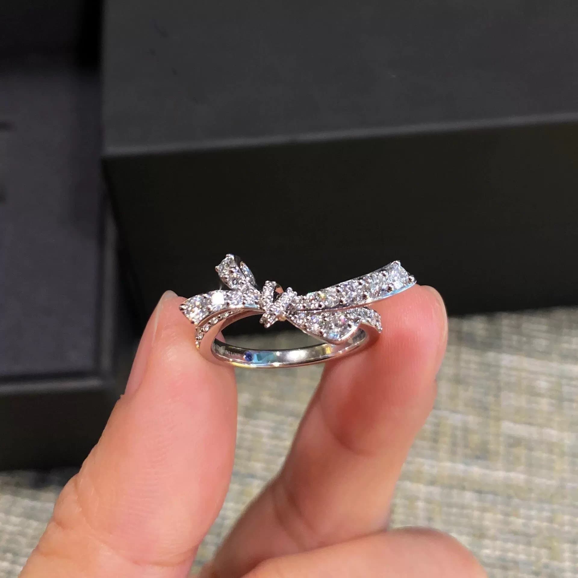 Three dimensional wedding ring with bow, cute hair band, diamond encrusted