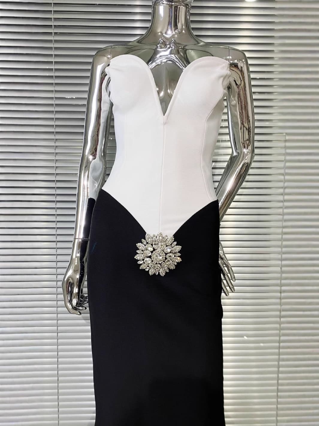 (Cross-border trading), colored tube top, fashionable dress, elastic bandage, European style, hip-accented 5