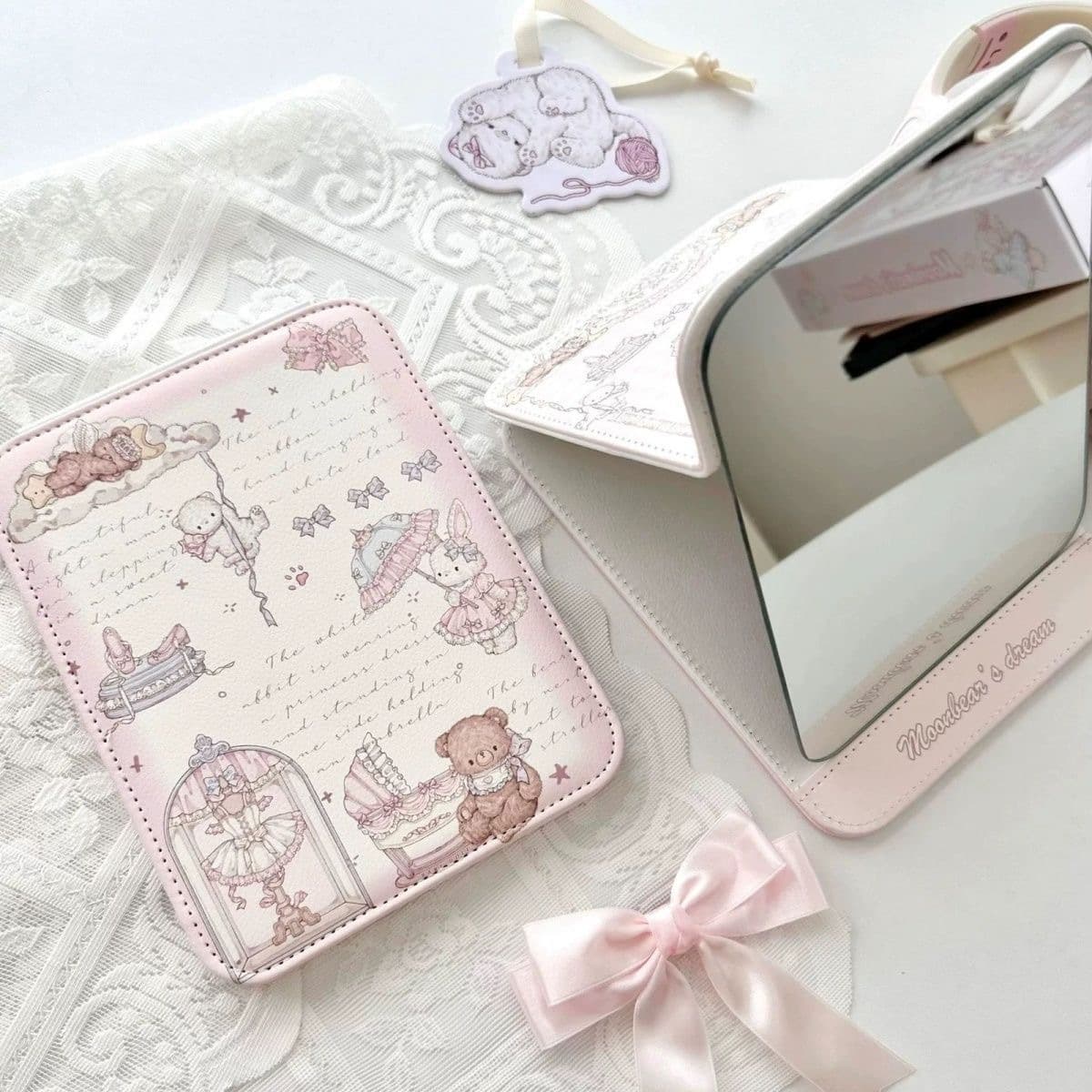 Foldable table handheld doll for students, with little bears, increased thickness