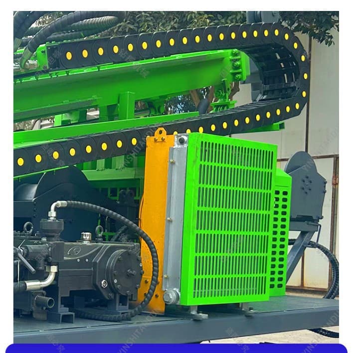 Hydraulic prospecting core drilling rig Crawler-type geological exploration drilling rig Fully hydraulic self-propelled rope core drilling rig 3