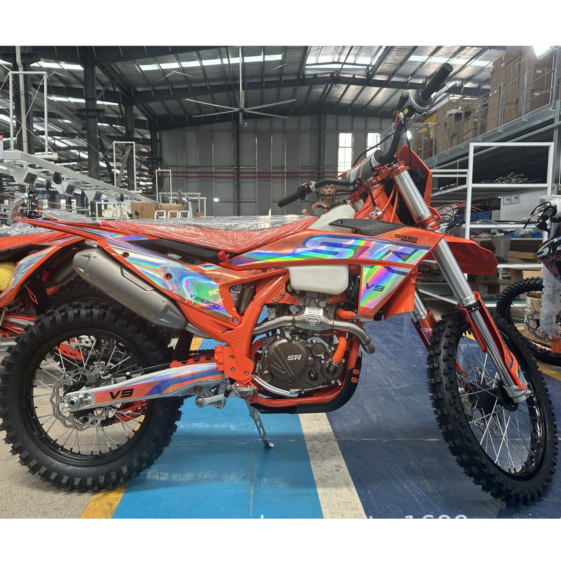 Stoner off-road motorcycle STNV9-4YBS300 two-wheeled four-stroke motorcycle riding racing water-cooled National IV 1