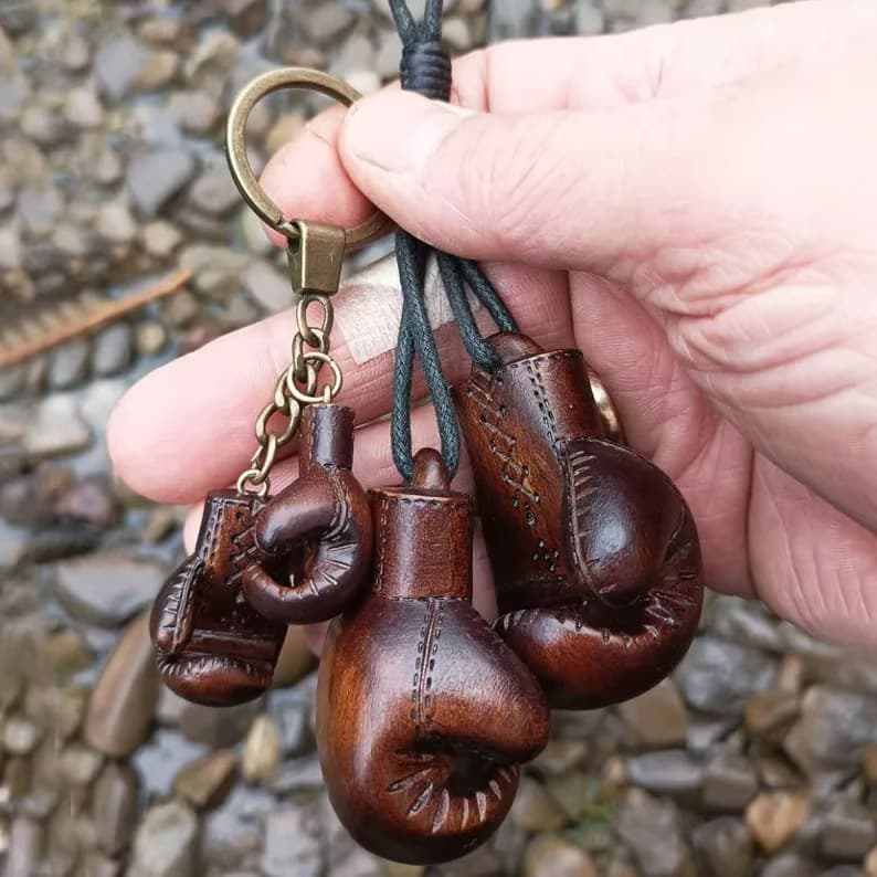 GF cross-border new Dad's Knockout – The Guardian Glove Keychain 6