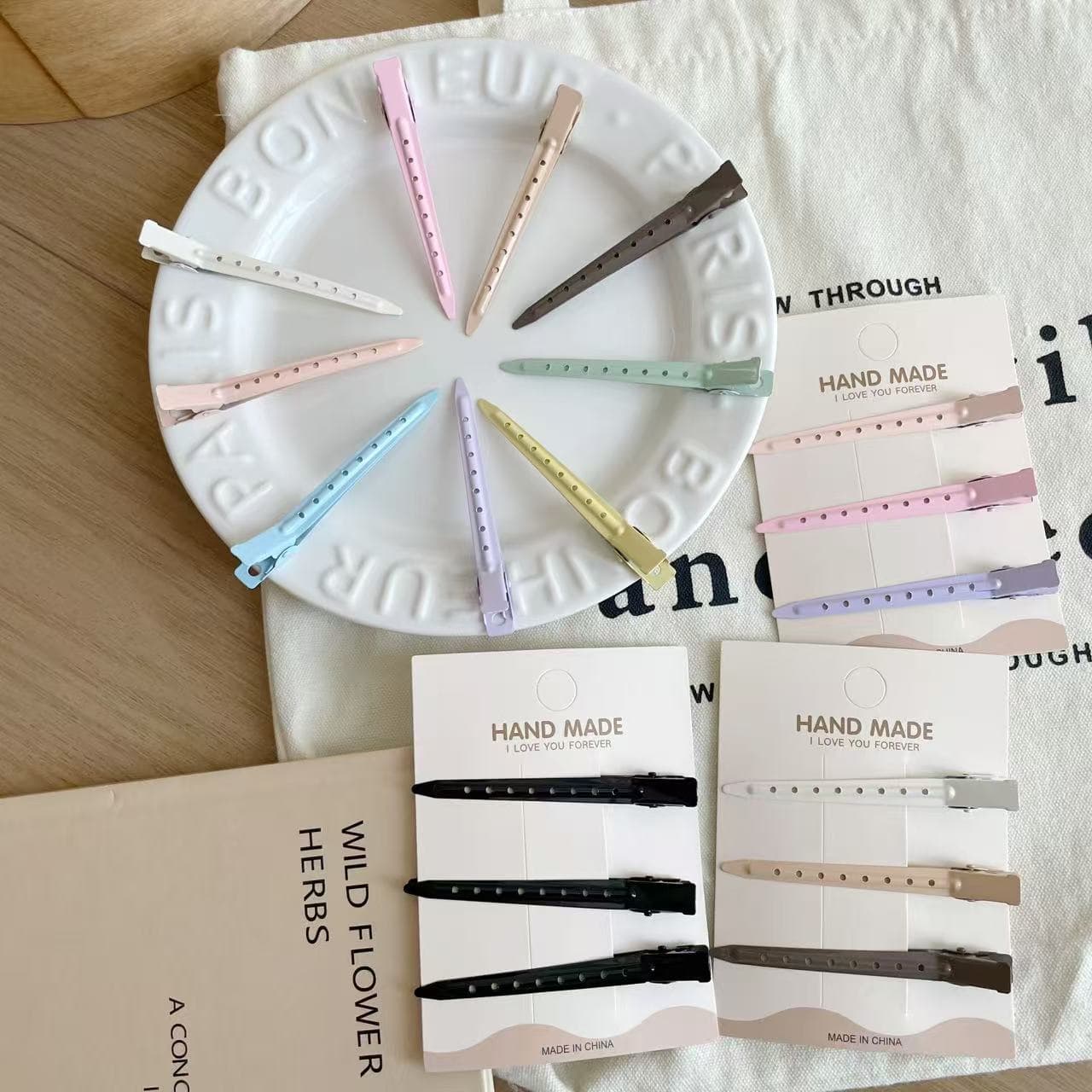 Hairgrip, bangs, crab pin, hair accessory, sophisticated hairpins 1