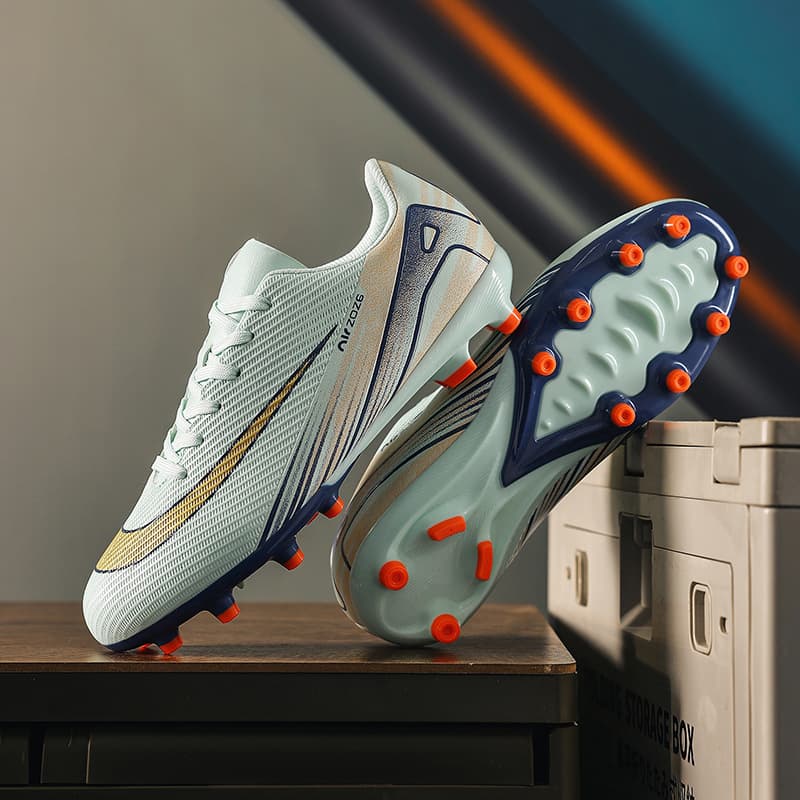 (Cross-border trading), children's boots, men's sneakers, Collection Year 2025, with spikes 4