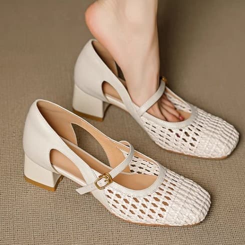 Great French style shoes for women in spring and summer, hollow braided square toe, medium heel, thick heel, soft leather, off-white sandals for women 1