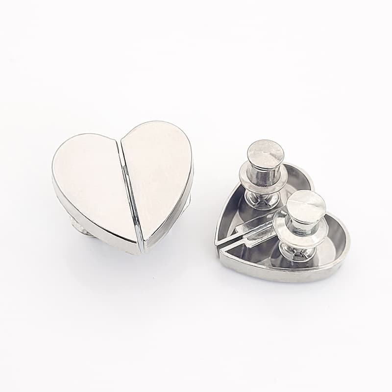 Removable cloth heart shaped, hermetic metal strong magnet 4