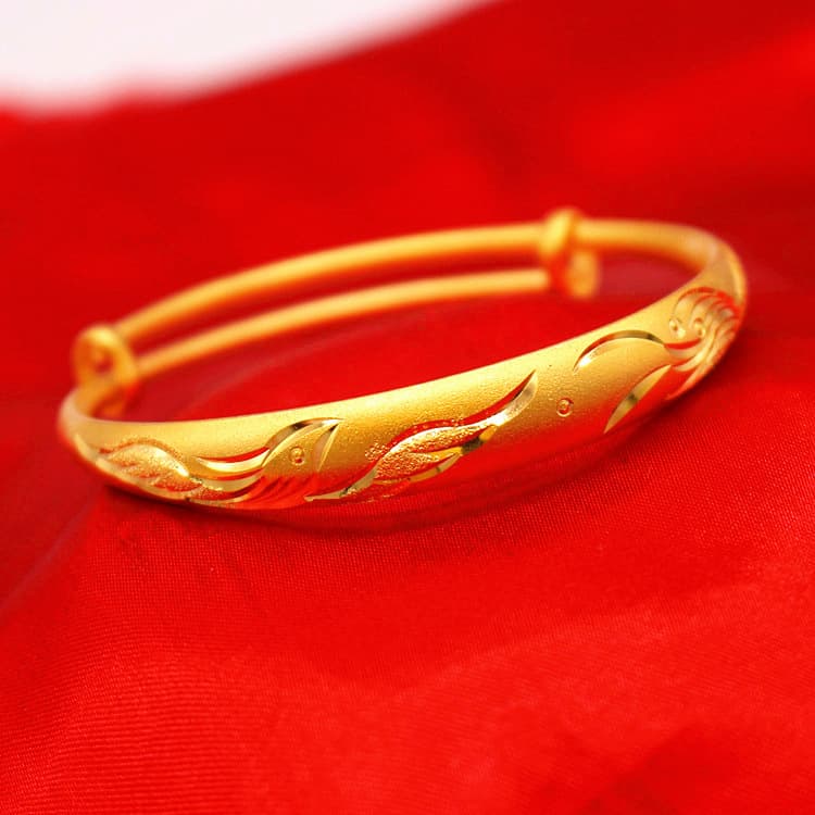 Long-Lasting Gold Dragon & Phoenix Bracelet - Luxury 2