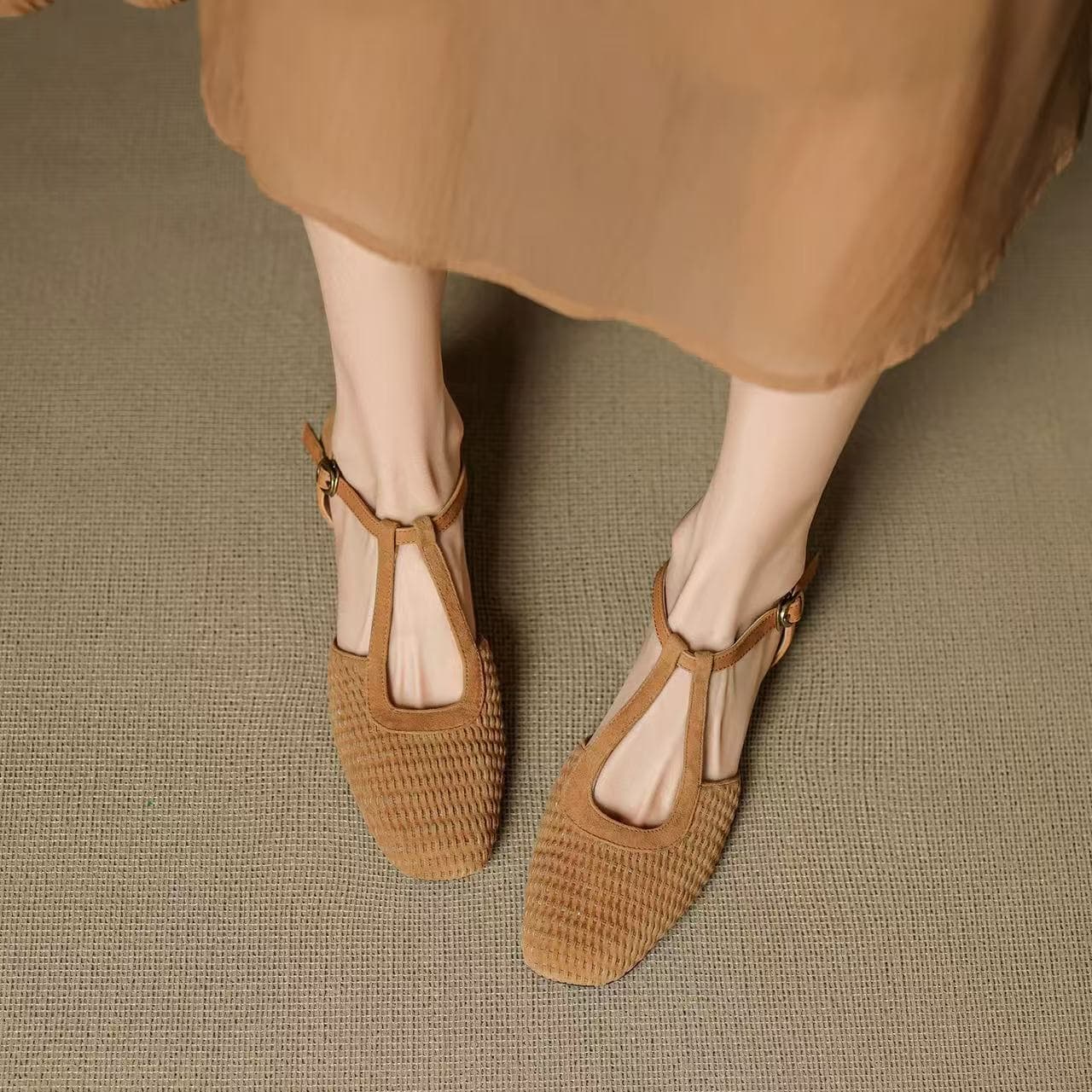 Retro crafted super beautiful Roman sandals for women's skirt with hollow Mary Jane thick heel bag head shoes 2