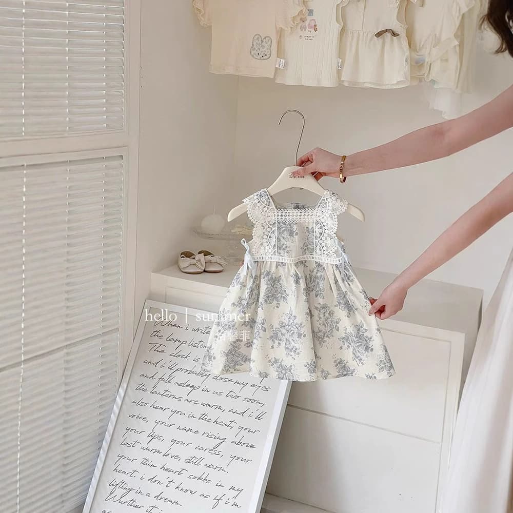 Summer clothing, children's girl's skirt, lace sleevless dress, western style, floral print, lace dress 2