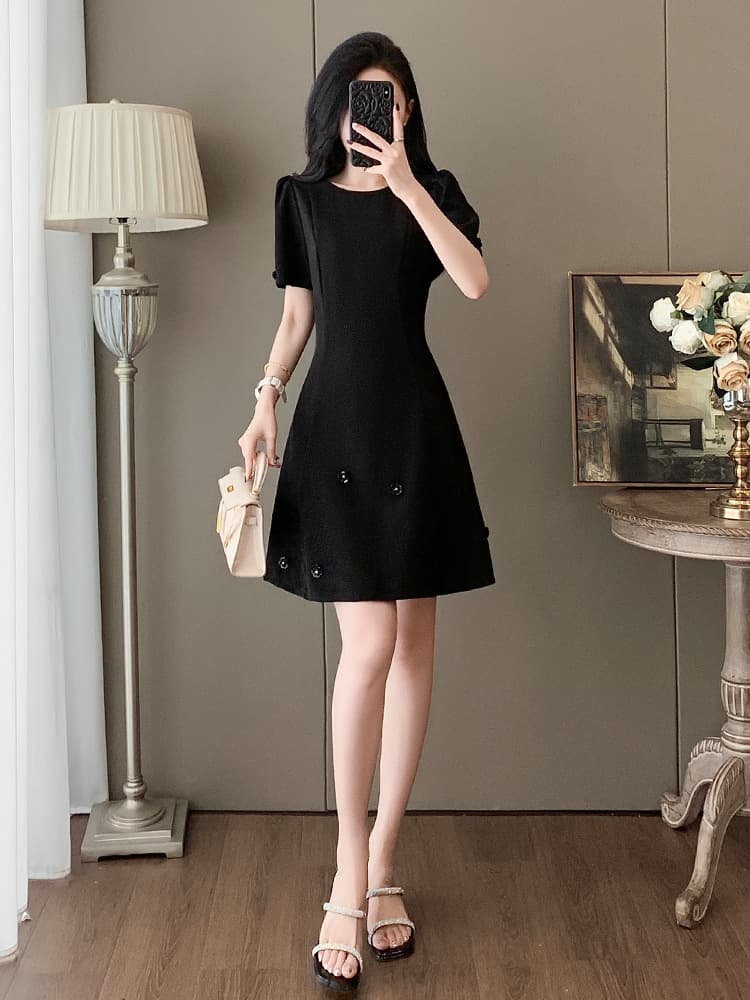 Summer black dress, puff sleeves 2