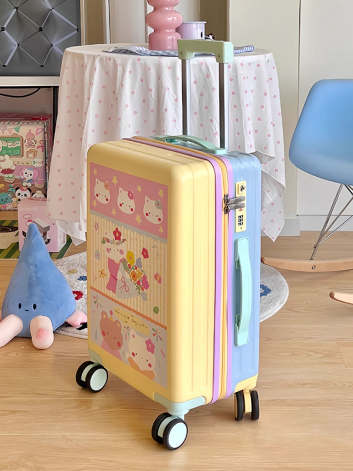 Durable universal suitcase 3