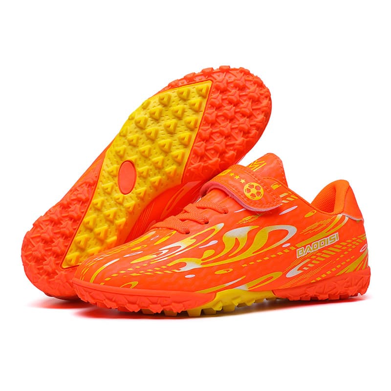 Children's sports boots with velcro for boys for students for training, with spikes