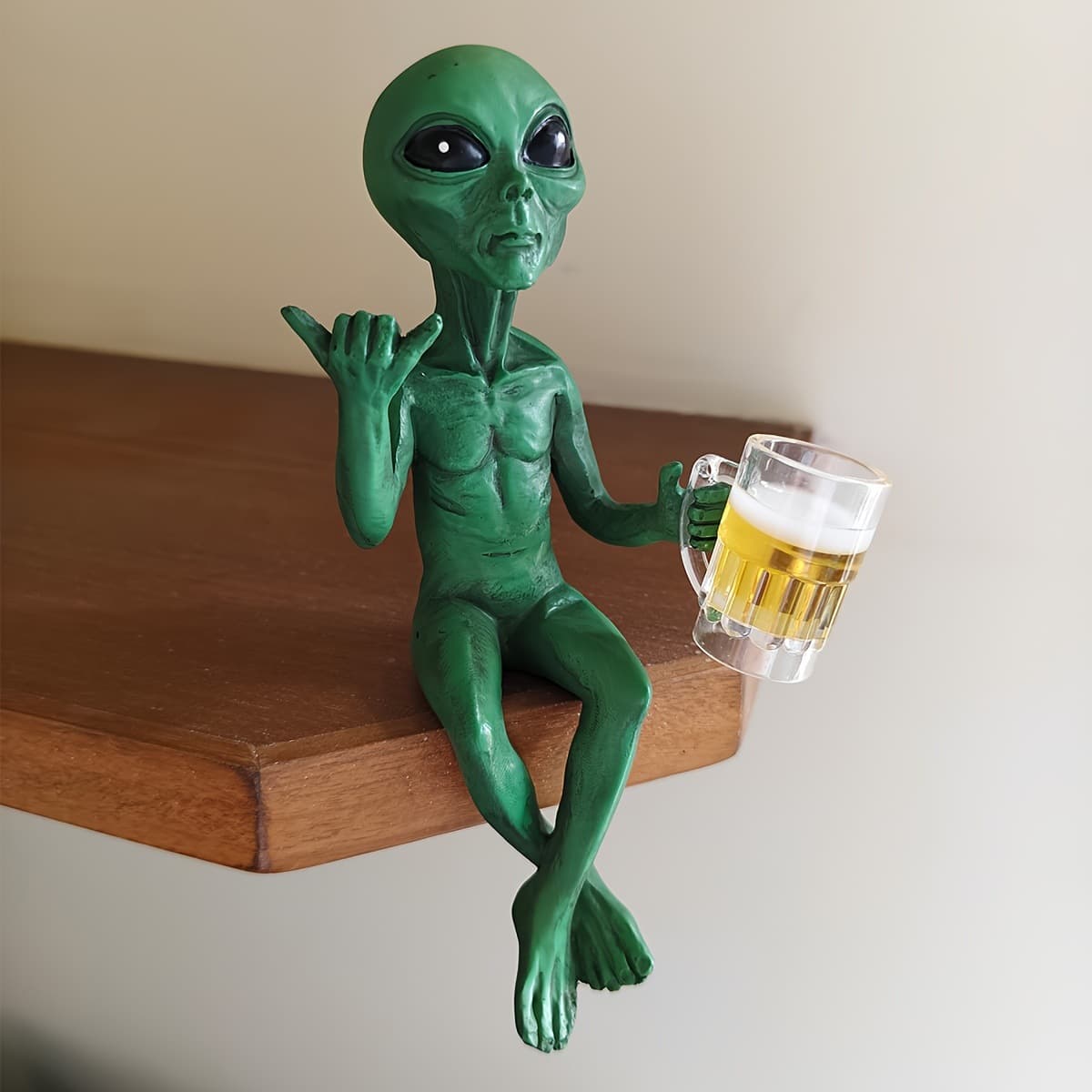 [Cross-border hot sale] Alien resin ornament UFO indoor outdoor garden decoration figurine home decoration 3