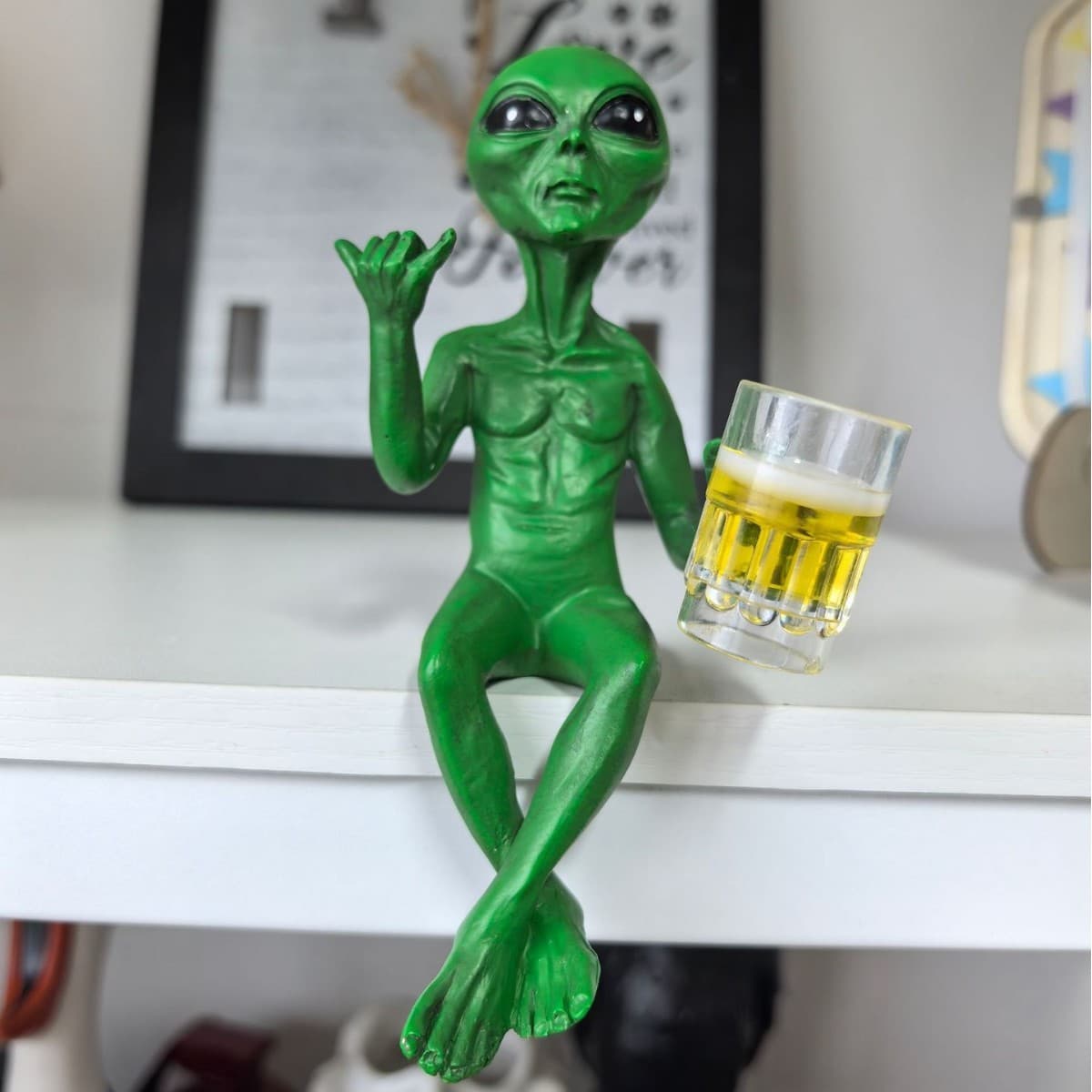 [Cross-border hot sale] Alien resin ornament UFO indoor outdoor garden decoration figurine home decoration 4