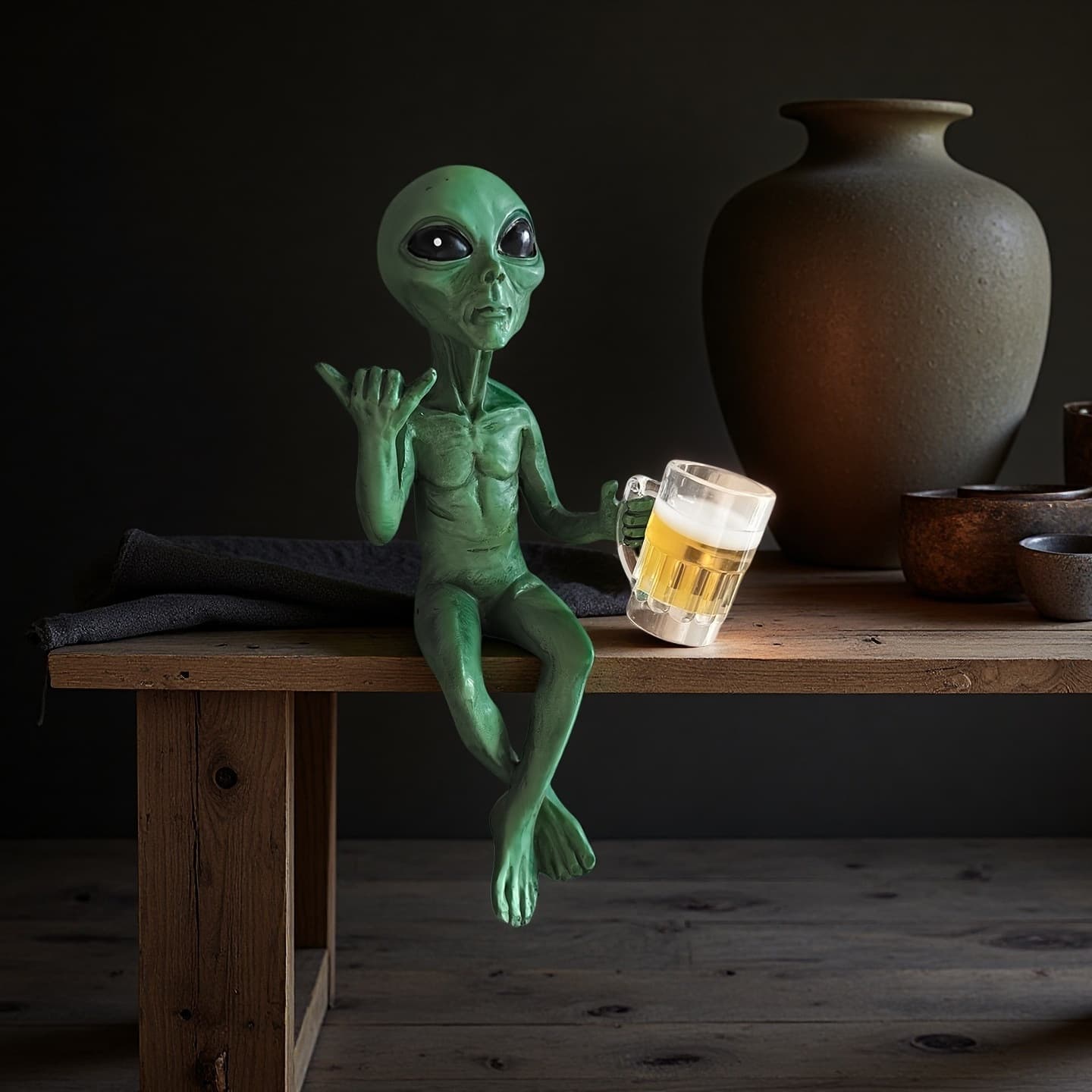 [Cross-border hot sale] Alien resin ornament UFO indoor outdoor garden decoration figurine home decoration 1