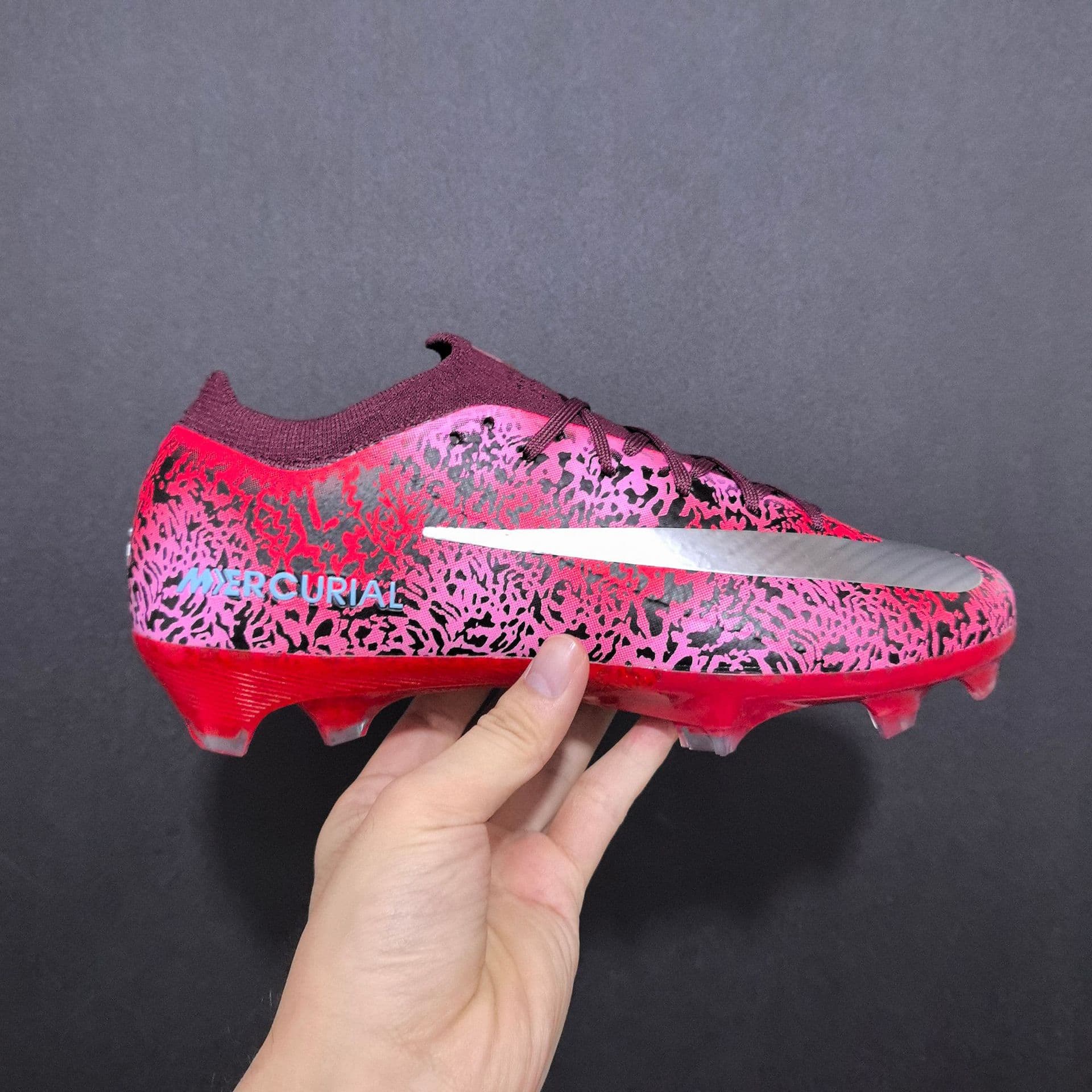 Putian Shoes Mercurial 16 practical football shoes men's Mercurial Vapor sneakers women's short rubber nail sneakers 2