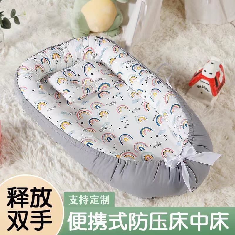 Detachable handheld children's crib, foldable bed for traveling 2