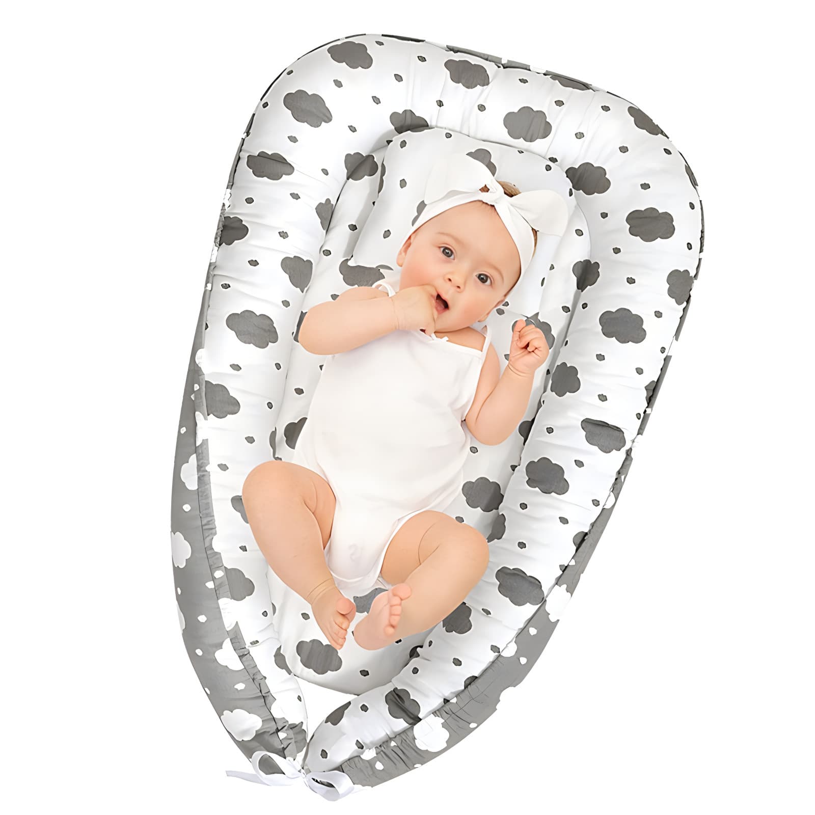 Detachable handheld children's crib, foldable bed for traveling 1