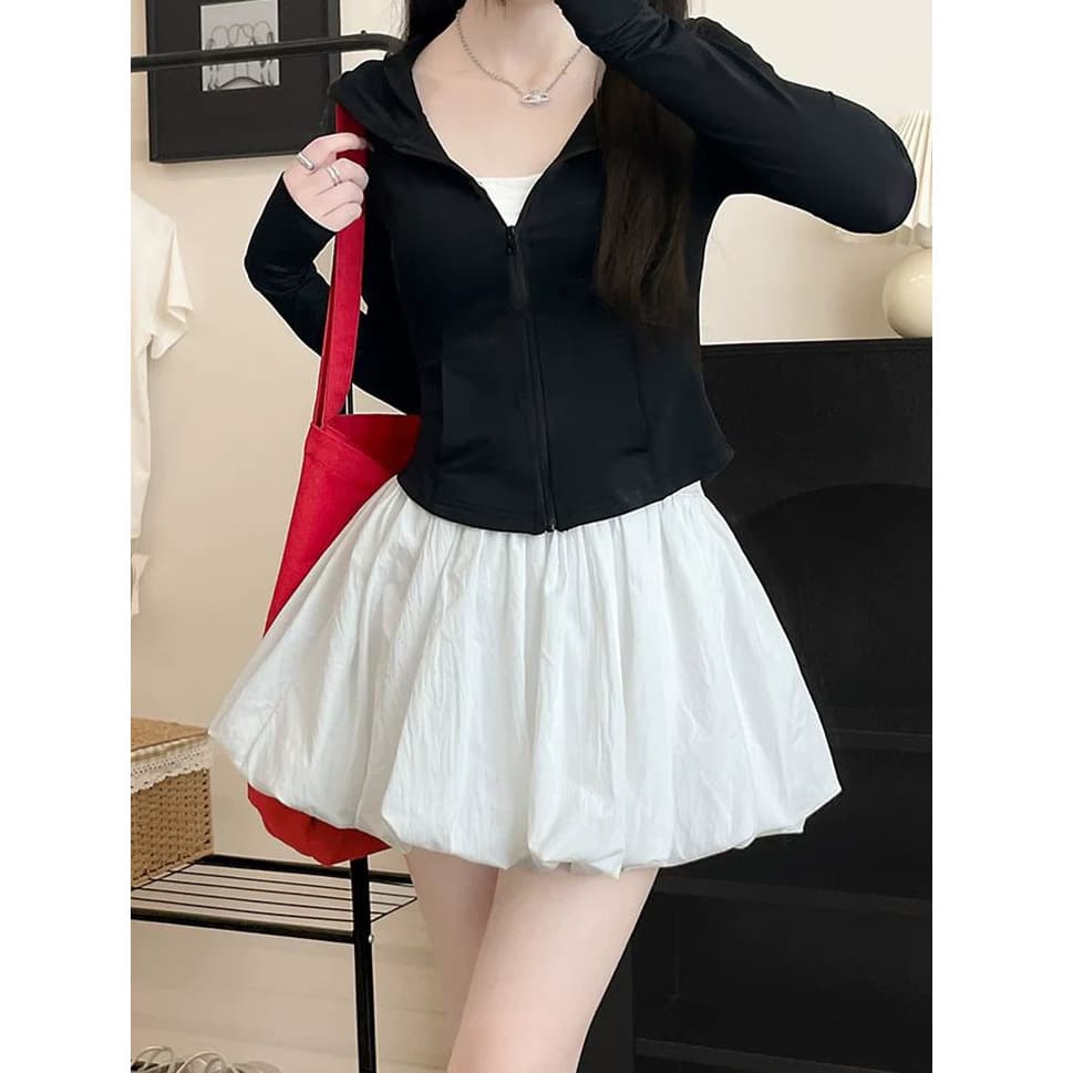 Red summer skirt, fitted brace, mini-skirt 3
