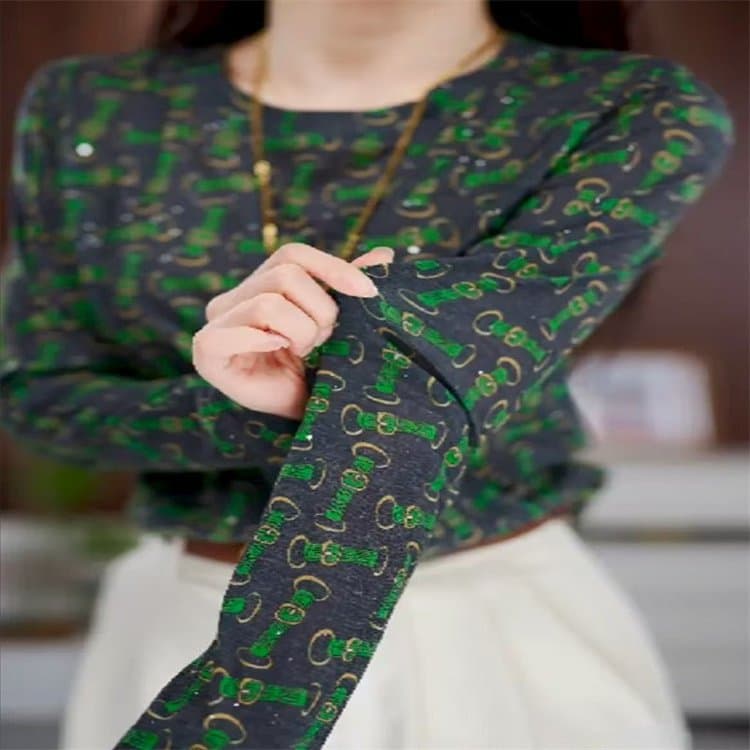 A bold drop-shipping attempt to show women’s charm in mother’s clothing 4