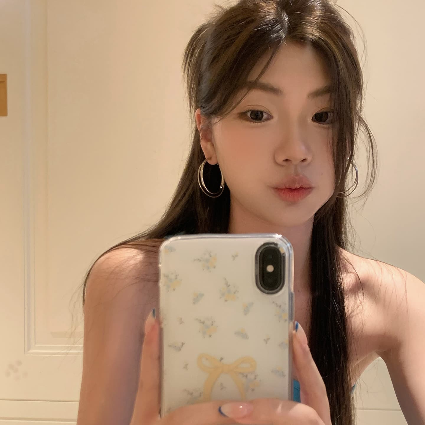 Metal earrings, light luxury style, high-quality style, bright catchy style 4