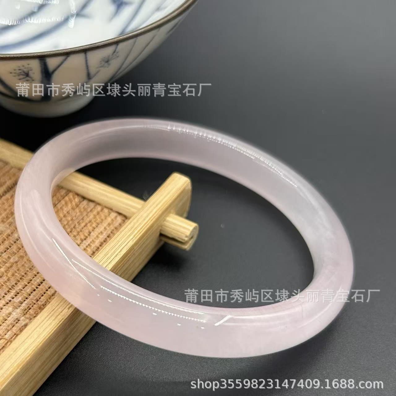 Fresh white women's bracelet natural stone, factory direct supply, cat's eye 3