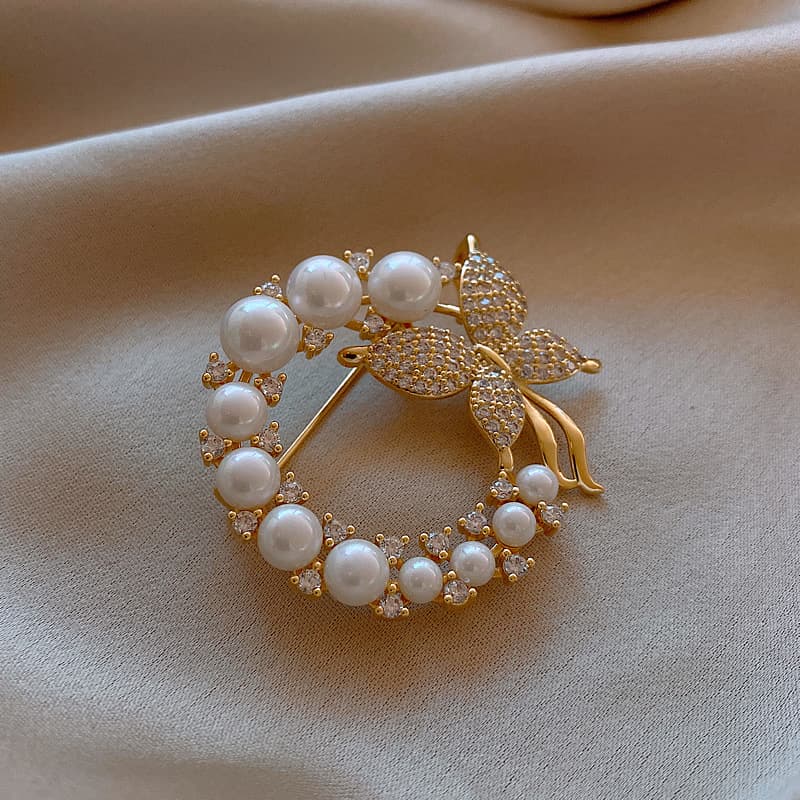 Fashionable high-end brooch, sophisticated suit lapel pin, accessory, protective underware, pin, high-quality style, light luxury style 3
