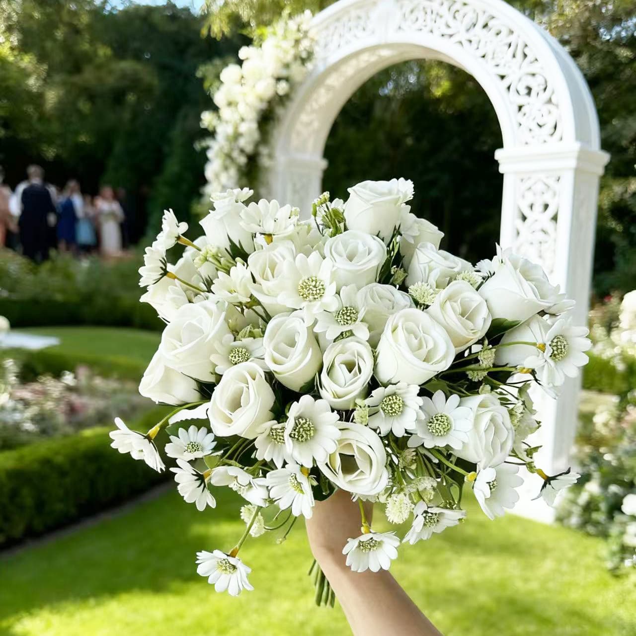 Artificial flower rose bouquet wedding white artificial flower bride high-end rose artificial wedding photo props 1